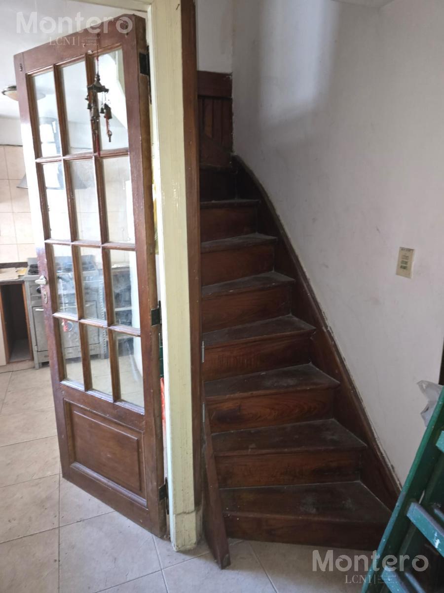 Departamento en Balvanera, 7 Ambientes con Patio 2
