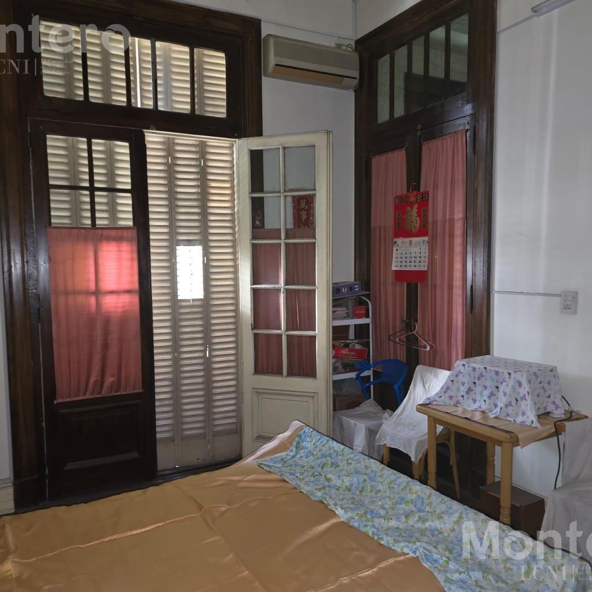 Departamento en Balvanera, 7 Ambientes con Patio 1