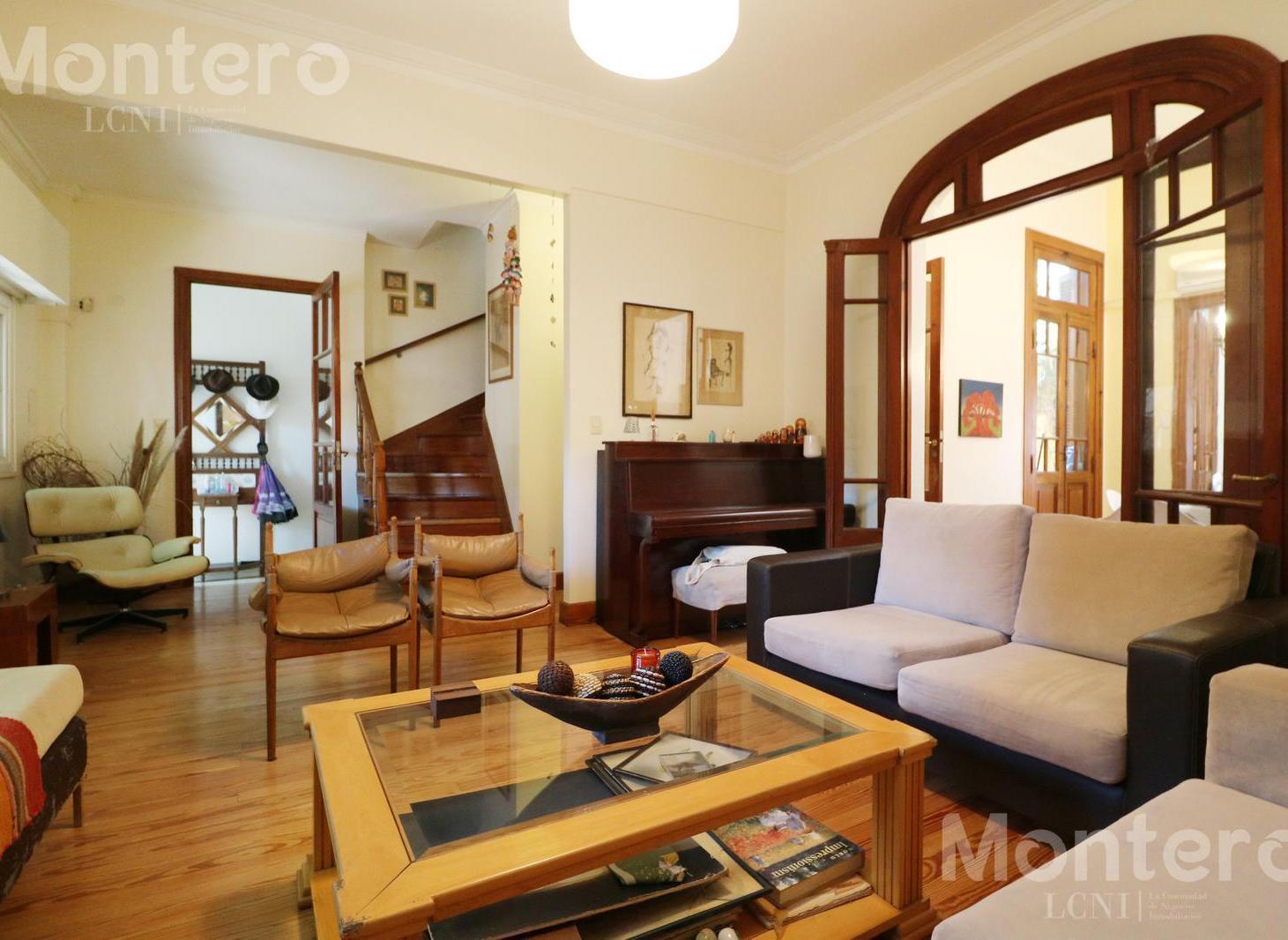 Venta Casa de 3 Plantas Jardín y Terraza Colegiales