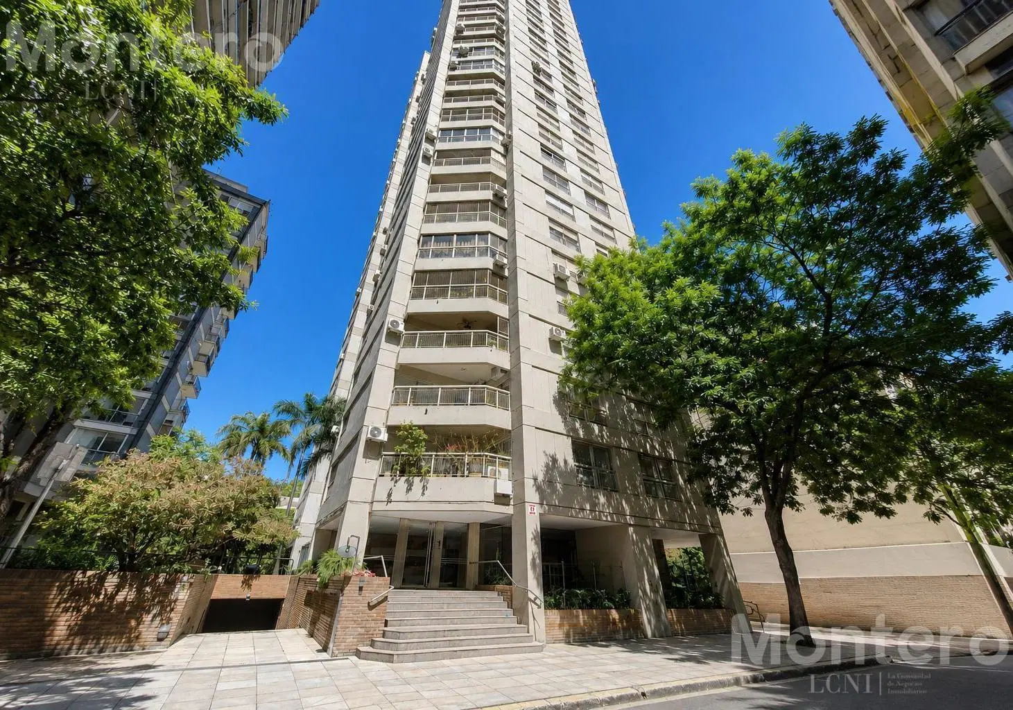 VENTA- SEMIPISO  110 m2- 3 AMBIENTES - DEPENDENCIA SERVICIO-BALCON ATERRAZADO- COCHERA - BELGRANO C 2