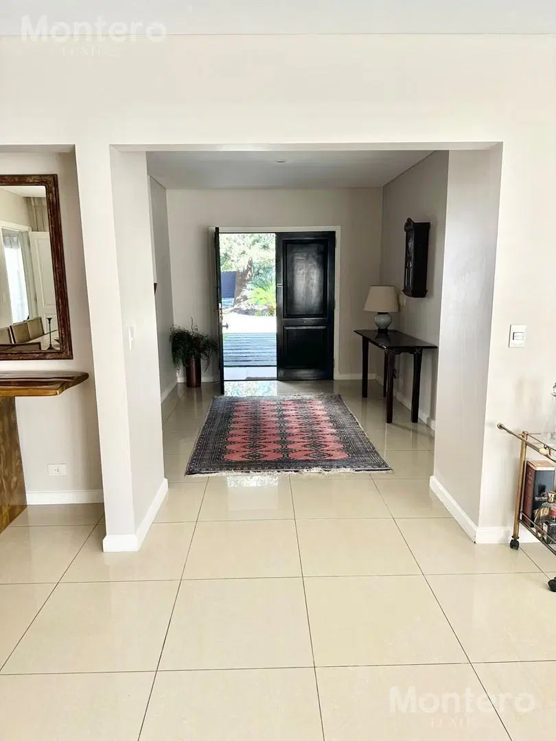 Casa en Venta 400 m2 en Highland Park Country Club- Ubicación estratégica 8