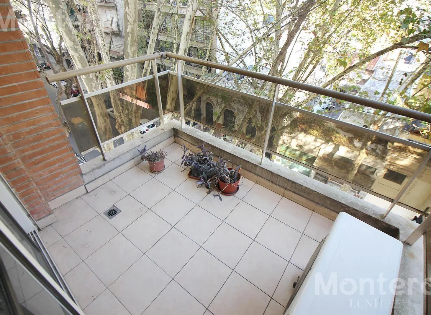 Departamento Almagro , 3 ambientes balcon a la calle,cochera, calefaccion individual, lavadero 4