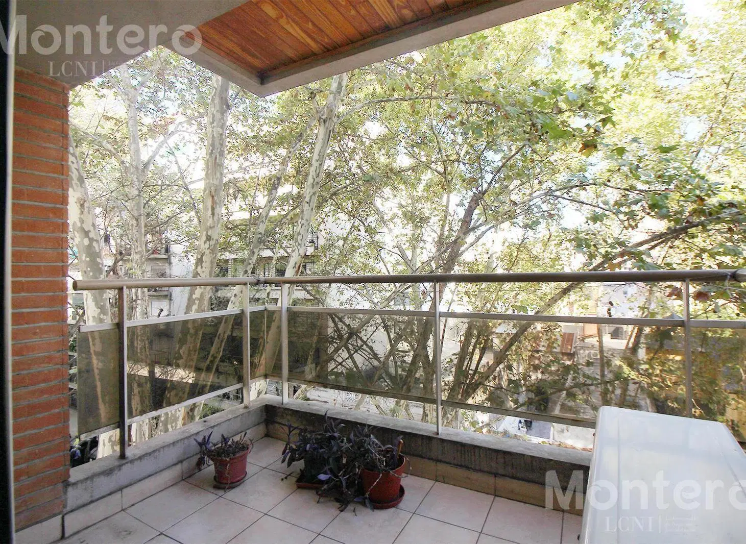 Departamento Almagro , 3 ambientes balcon a la calle,cochera, calefaccion individual, lavadero 1