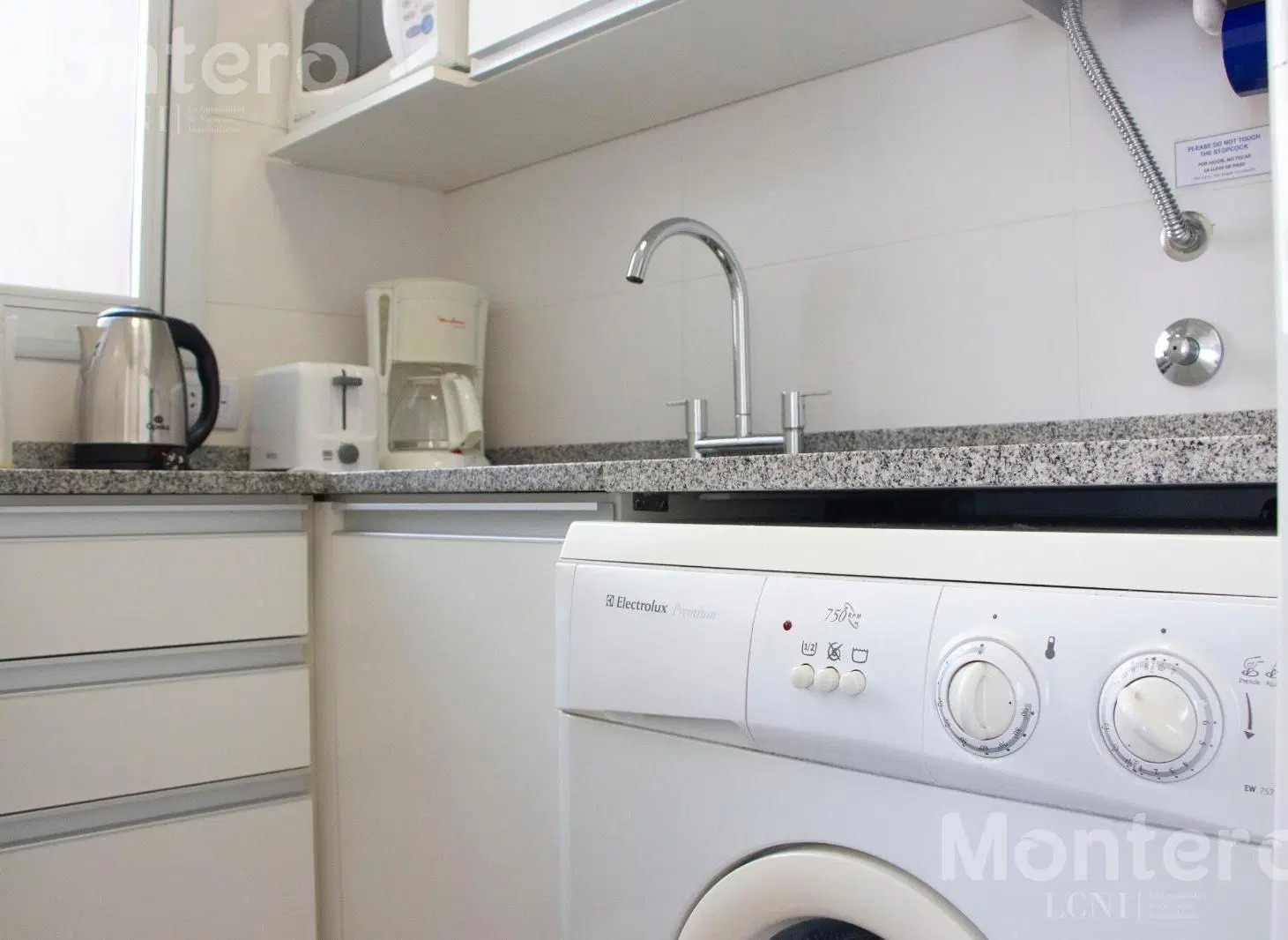 Venta Departamento 2 ambientes reciclado contrafrente Abasto 4