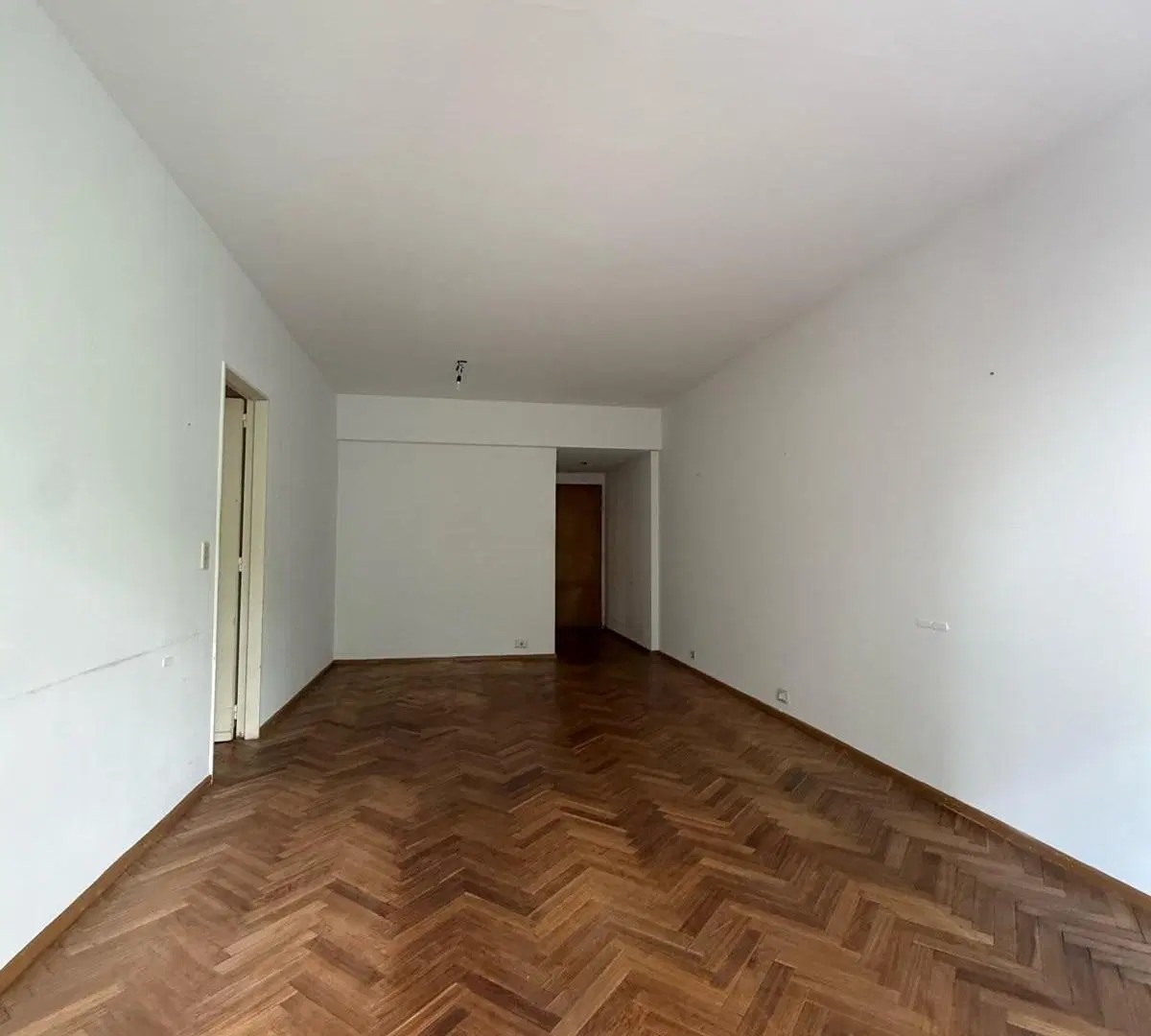 Departamento en Venta 3 dormitorios, balcón al frente en Barrio Norte 4