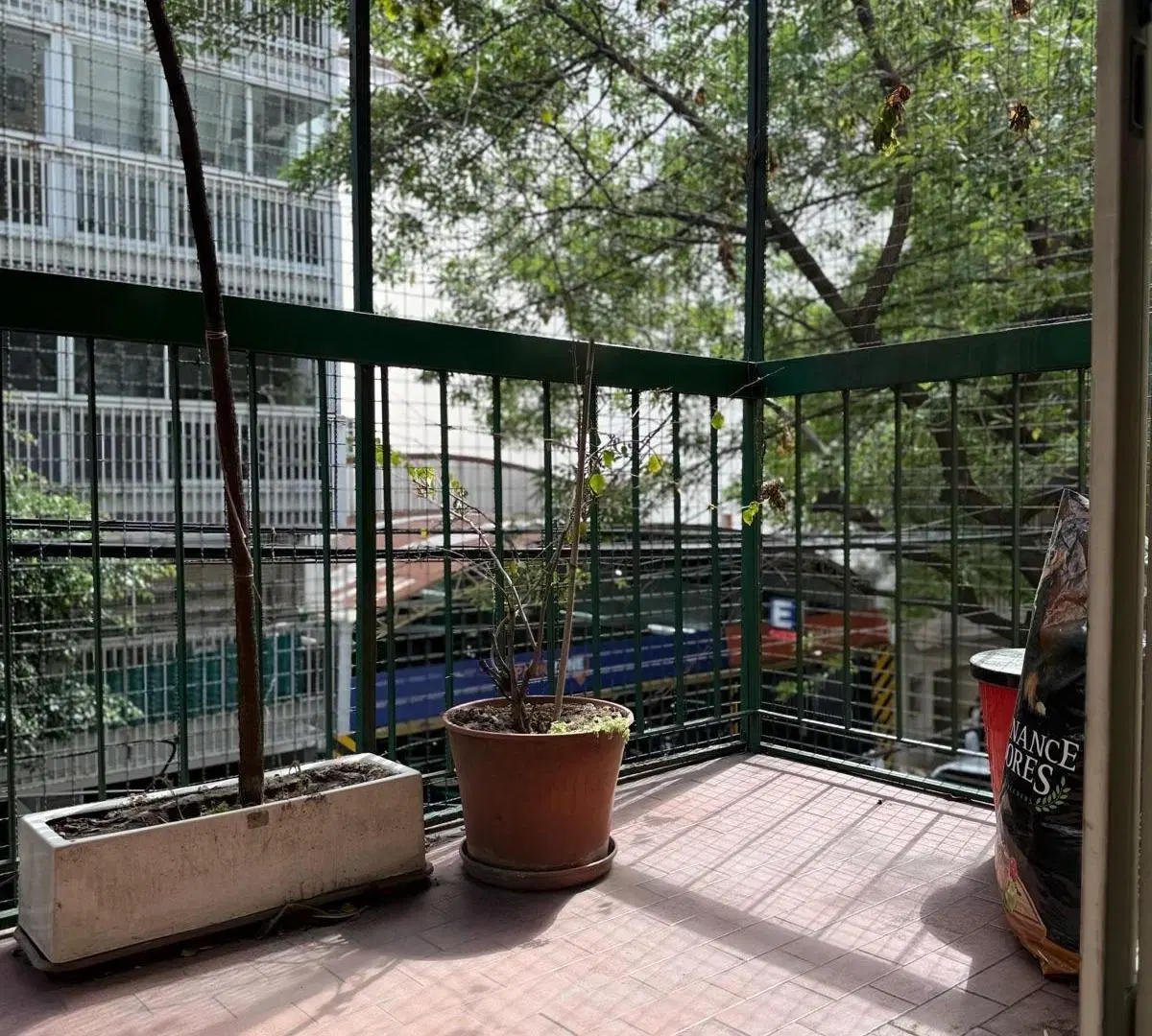 Departamento en Venta 3 dormitorios, balcón al frente en Barrio Norte 5