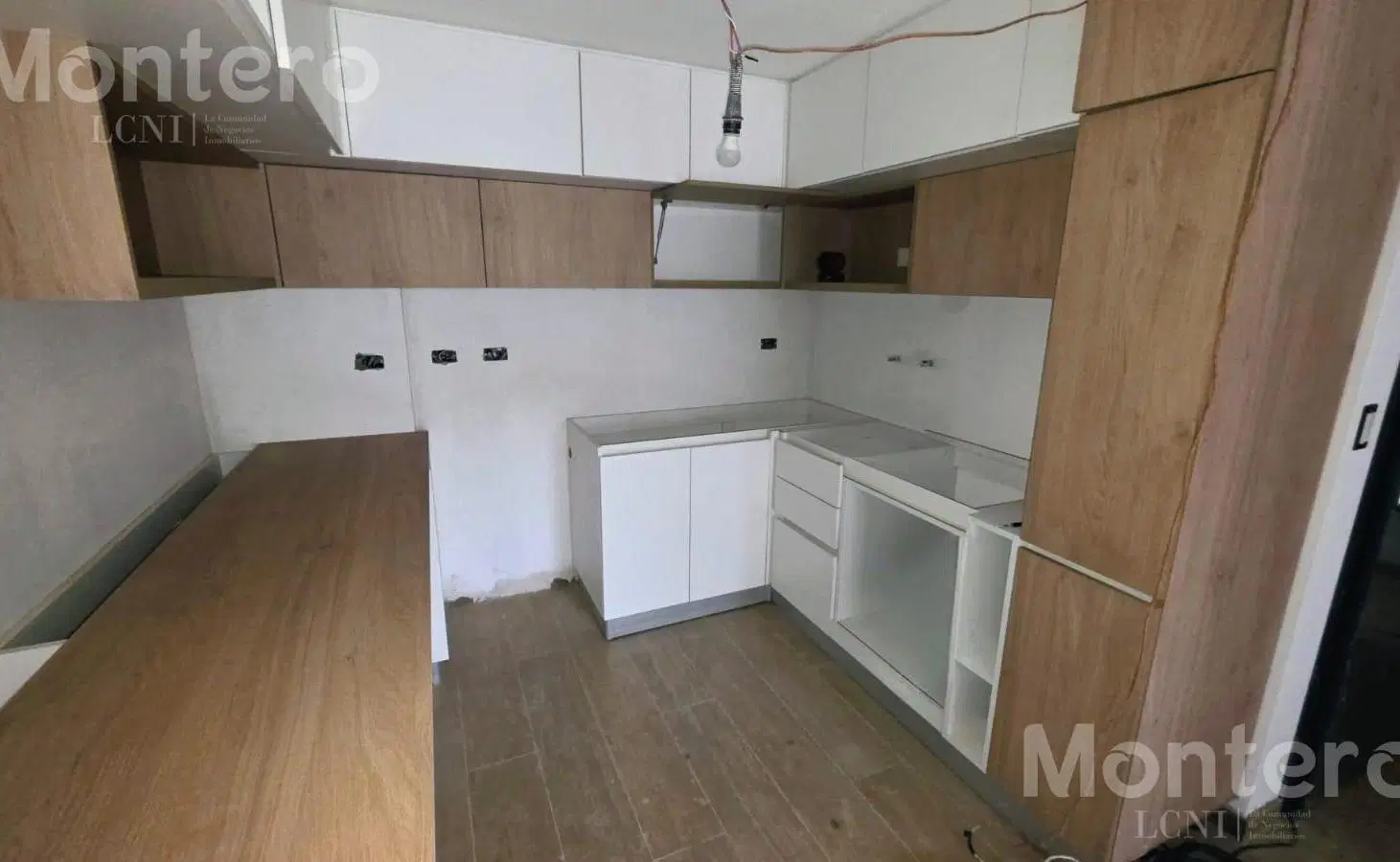 Emprendimiento: Venta 3 ambientes semipiso con gran balcón, Amenities Cuotas en PESOS 3