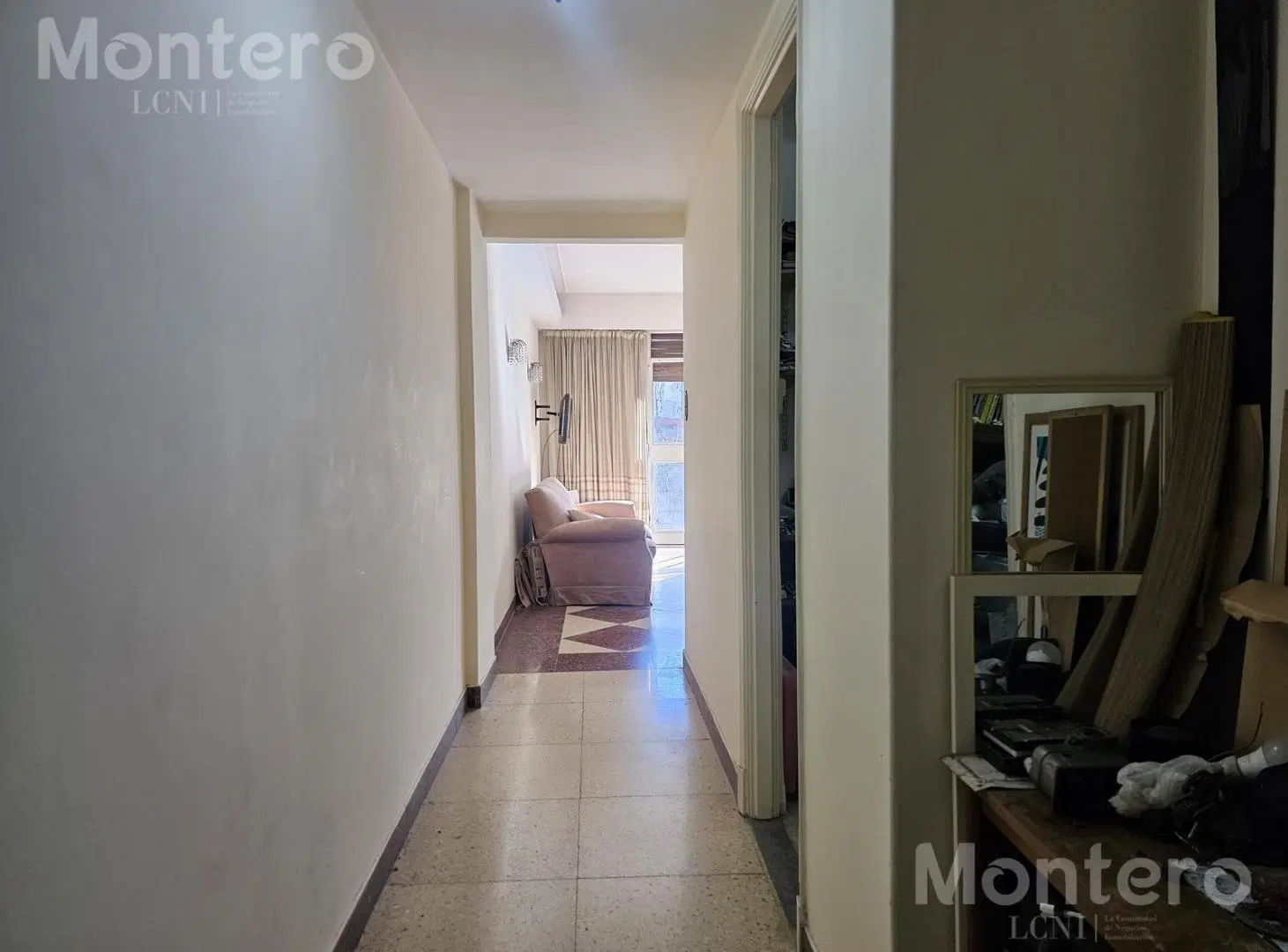 IMPERDIBLE SEMIPISO!  al frente, balcón corrido, 3 amb, 2 baños, dependencia, escritorio y cochera 2