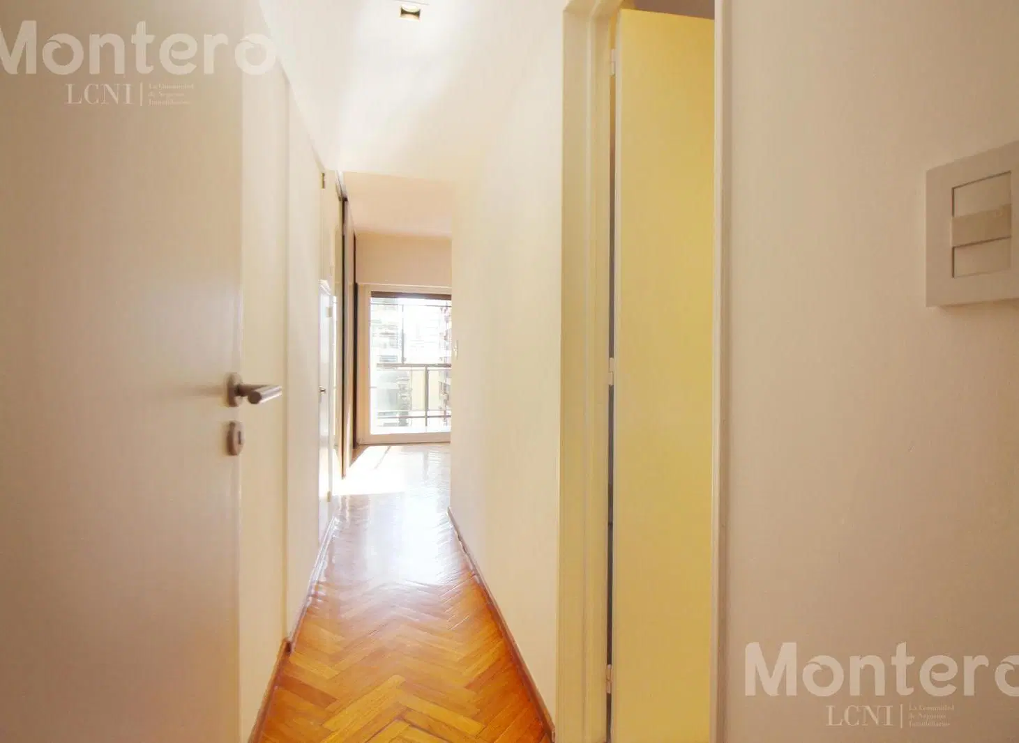 Alquiler Departamento 4 ambientes. Dependencia. Cochera 3