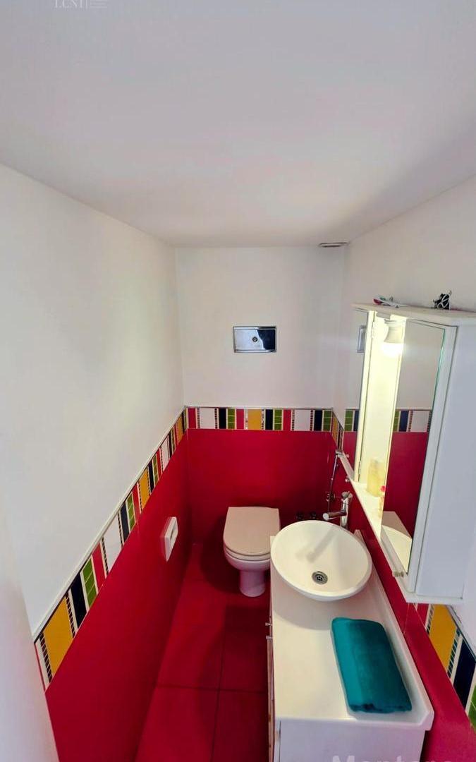 Foto de Único PH Tríplex 5 Ambientes Cochera, Jardín, Pileta, Quincho y Ascensor Privado en Floresta, imagen 2
