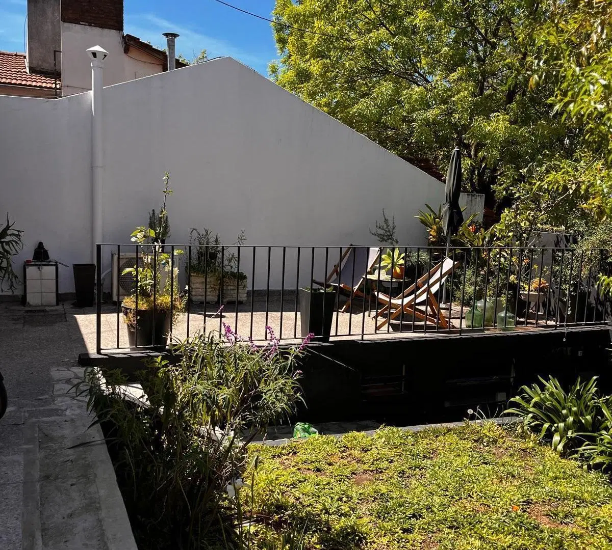Casa de tres ambientes con jadin, parrila y terraza en Saavedra 5