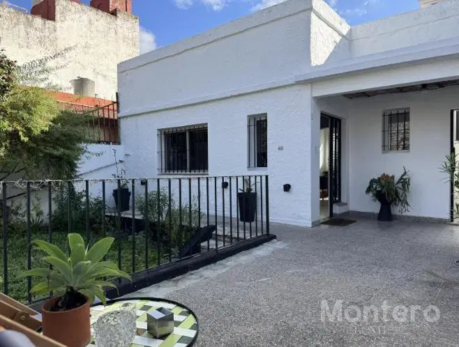Casa de tres ambientes con jadin, parrila y terraza en Saavedra 1