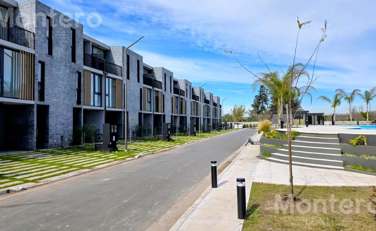 Foto de Casa Tríplex en SUNNY - Camino de los Remeros Tigre - Jardín Parrilla, imagen 3