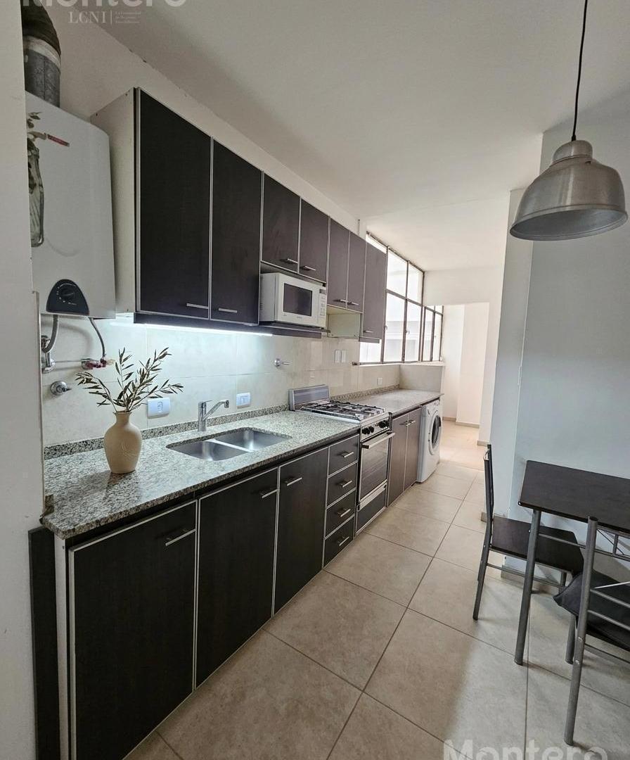 Foto de IMPERDIBLE ! 105 m2 Frente, balcón corrido, 2 dorm 2 baños dependencia, imagen 1