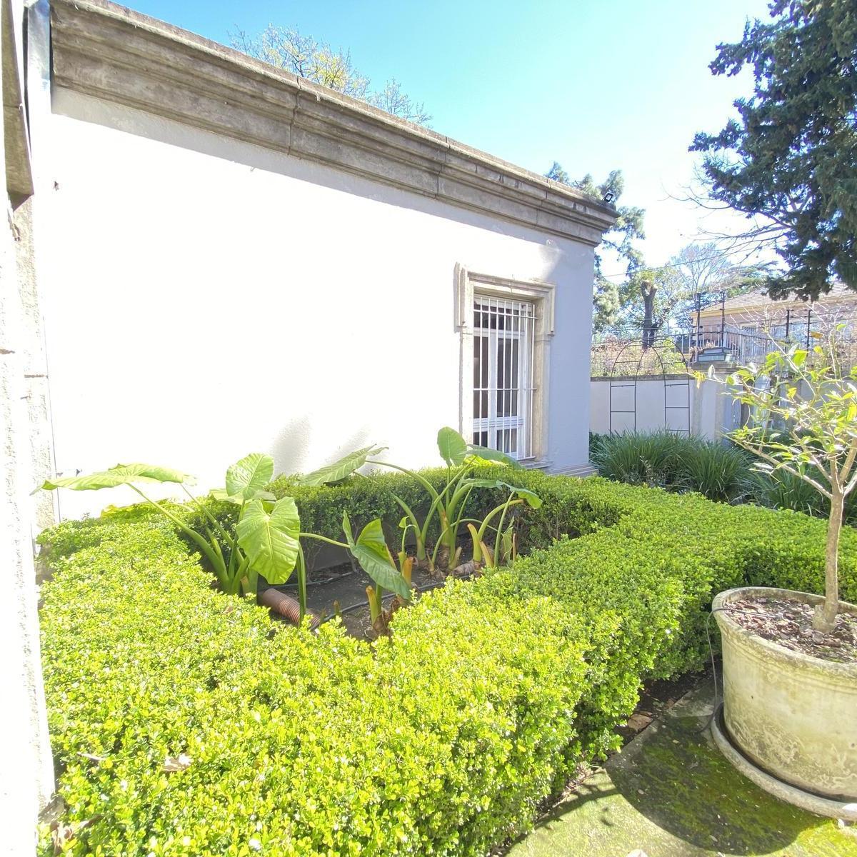 Casa en Venta. 6 Dorm.. La Horqueta. Apto Crédito. 4