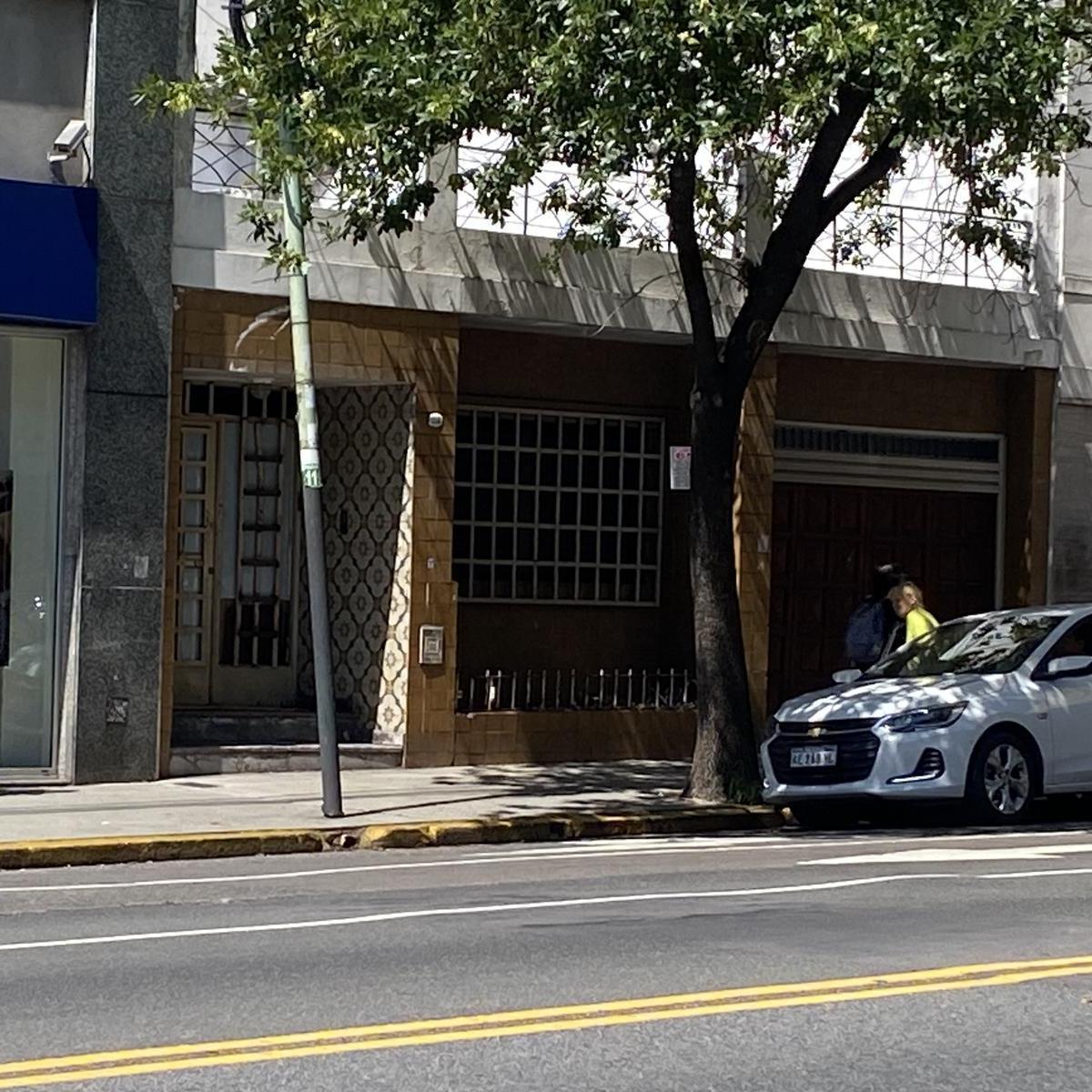 Casa en Almagro - Caballito a Refaccionar Ideal Desarrollo Inmobiliario. Sobre Av de La Plata 2