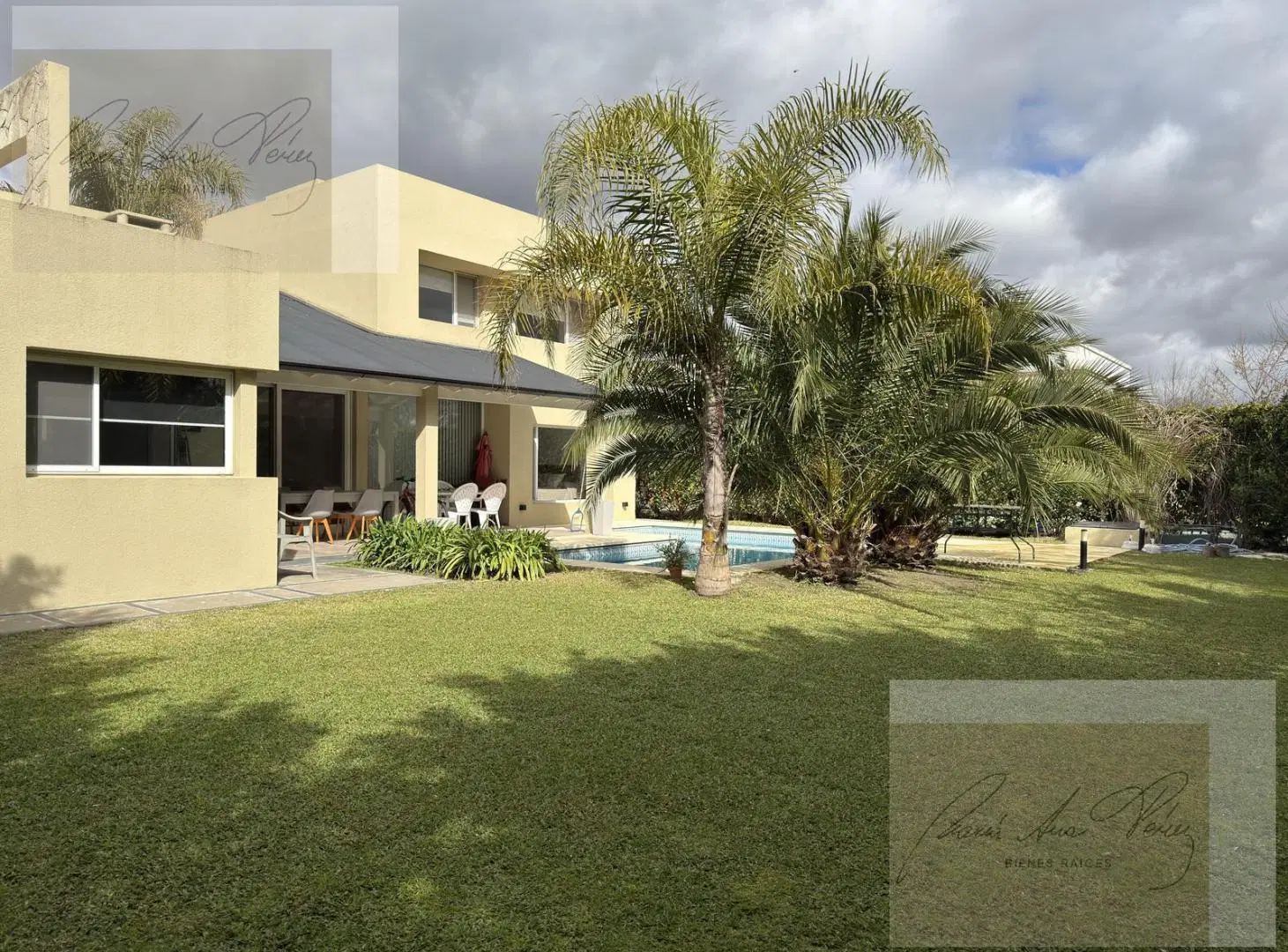 Casa en venta en Los Tacos. 3 dormitorios.Apto crédito.Financiación .Pilar 2