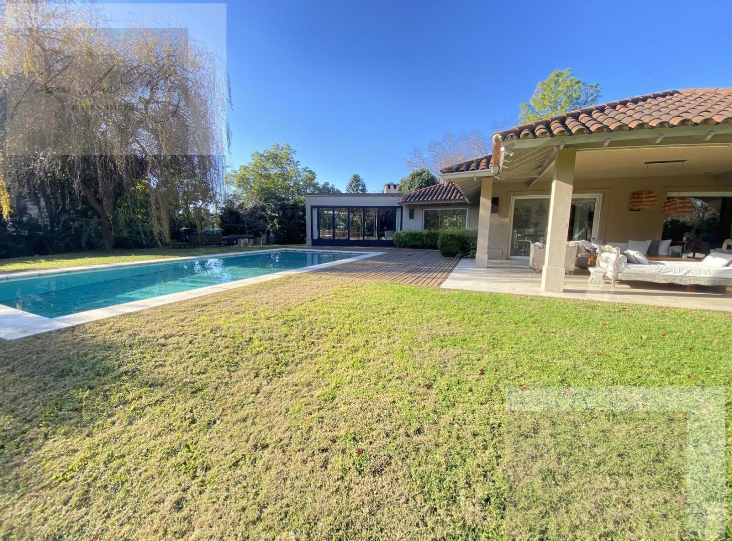 Foto de Casa en alquiler Tortugas Country Club . 6 ambientes., imagen 1