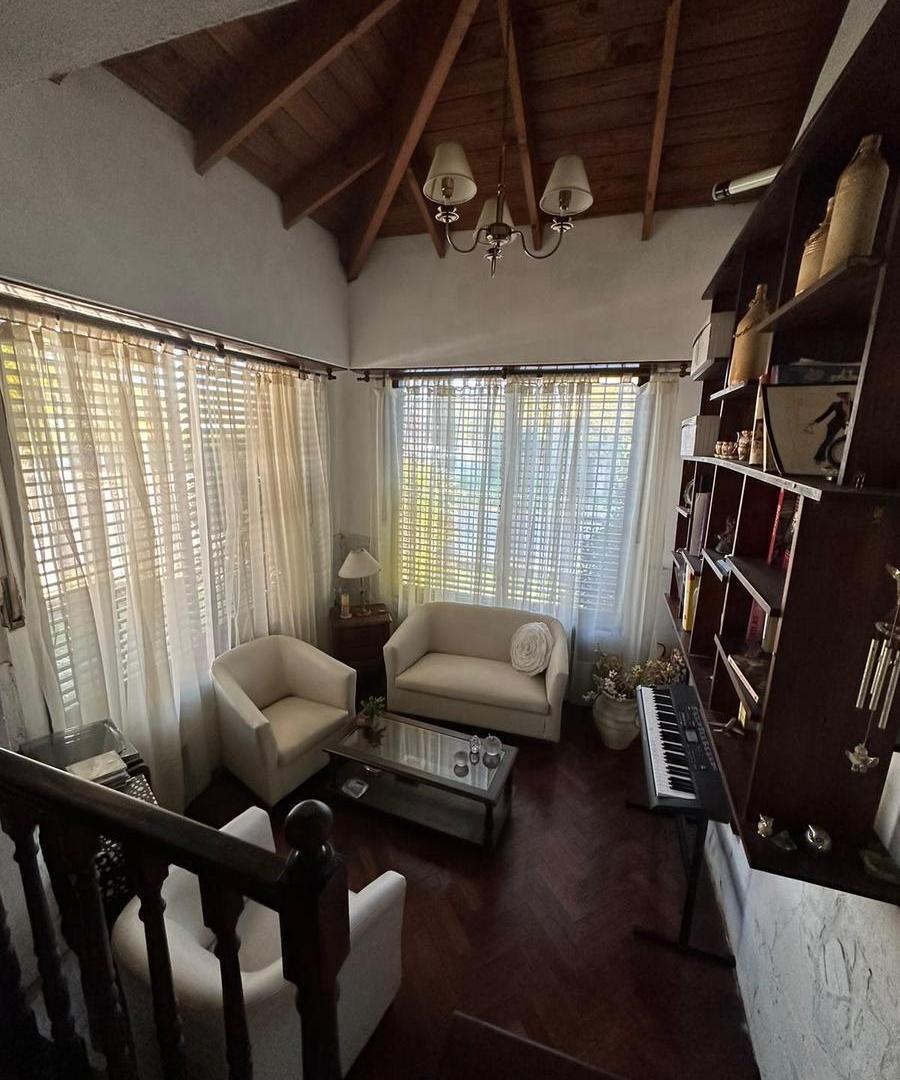 Foto de Casa en Luis Guillon, imagen 2