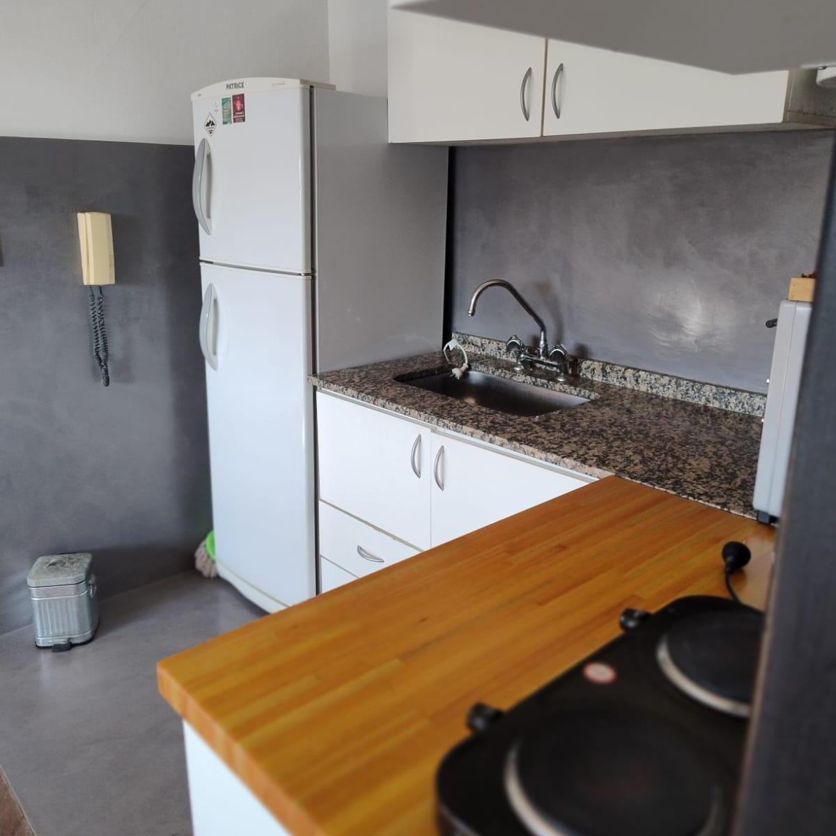 Foto de Venta Dpto 1 Dorm / Av. COLON (A 1 cuadra de Plaza Colón) / Ideal Renta!, imagen 2