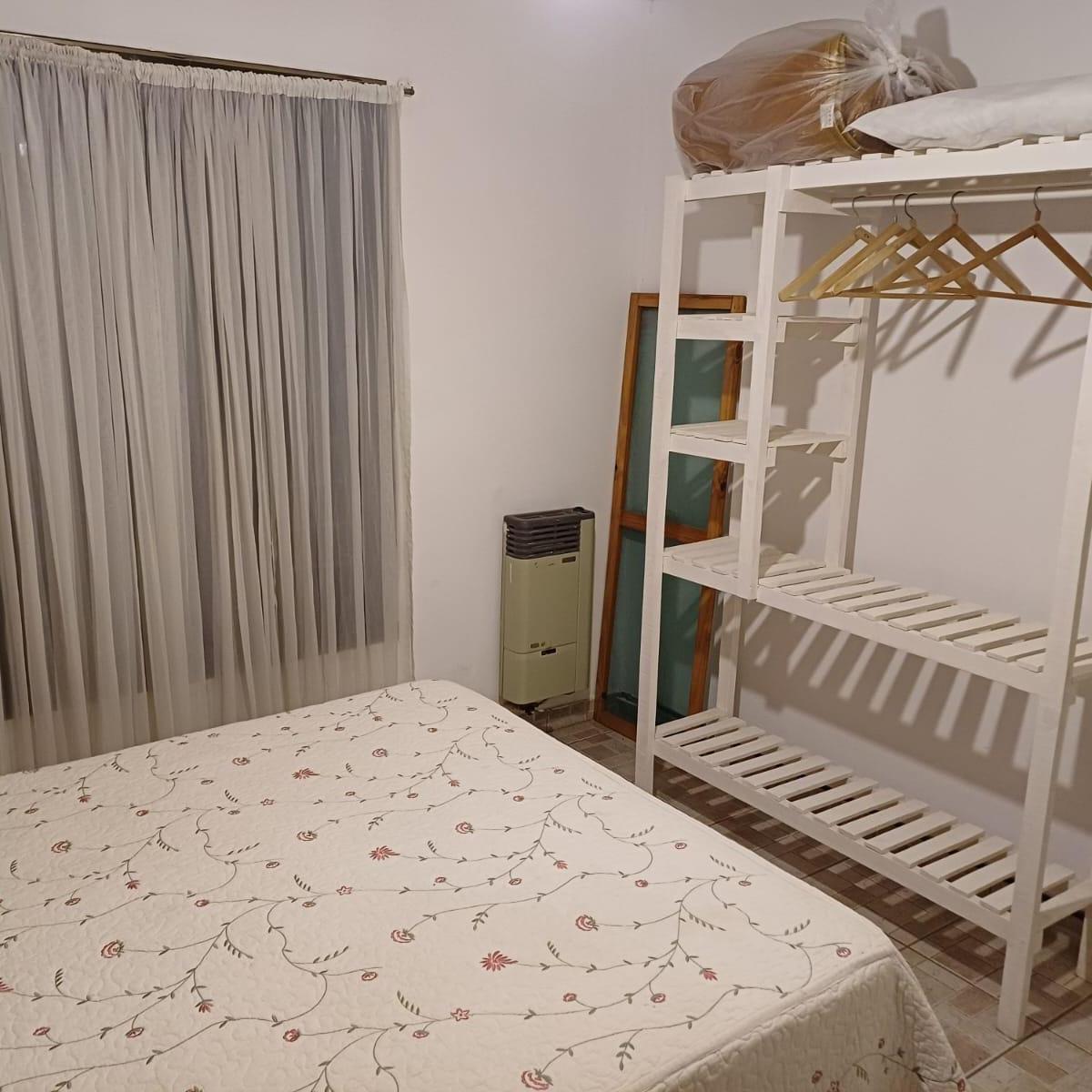 Villa Carlos Paz: Casa en Venta / 3 Dorm. / Galeria / Pileta 4