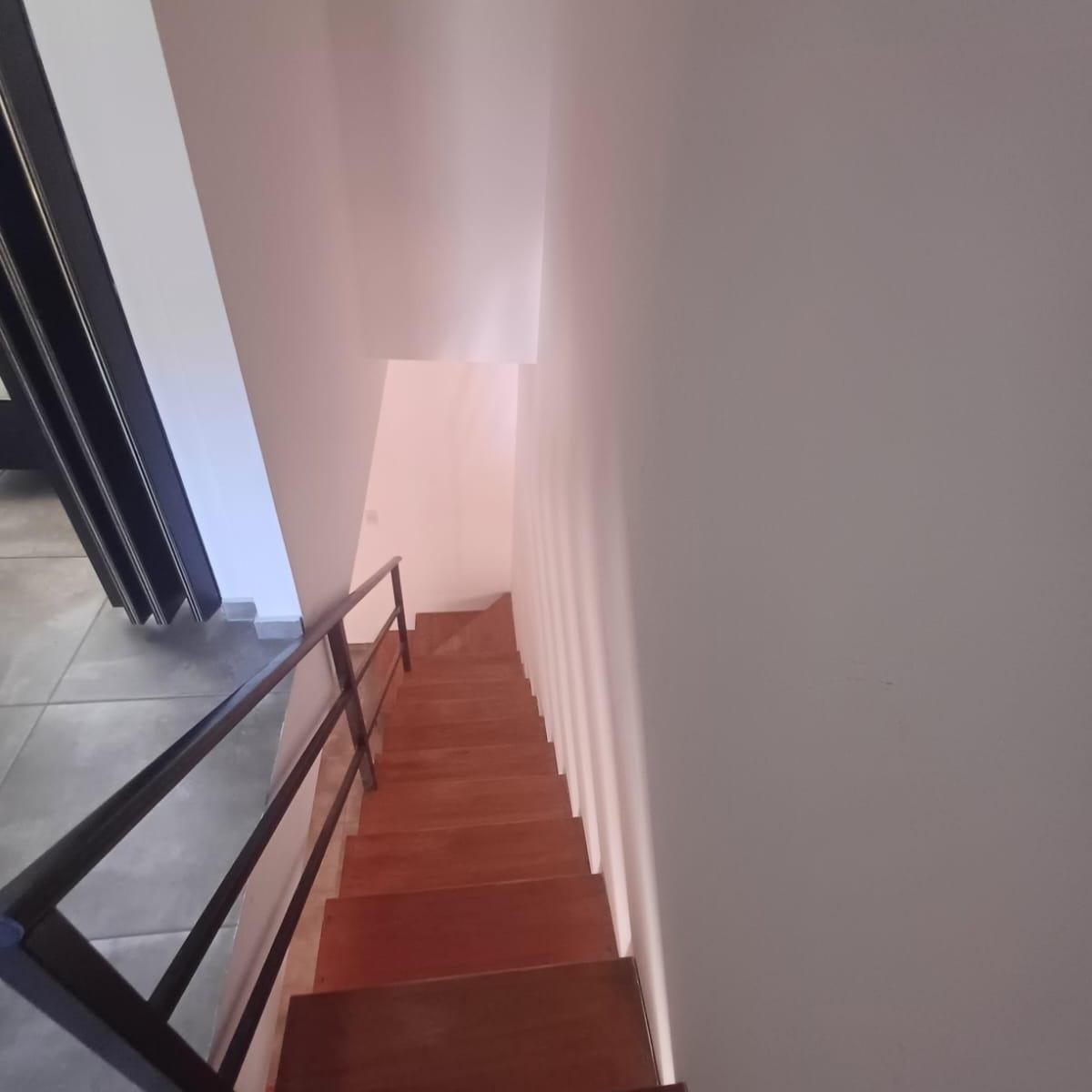 Cuesta Colorada: Dpto en Venta / Dos Dorm. / Cochera / Portón Automático 5