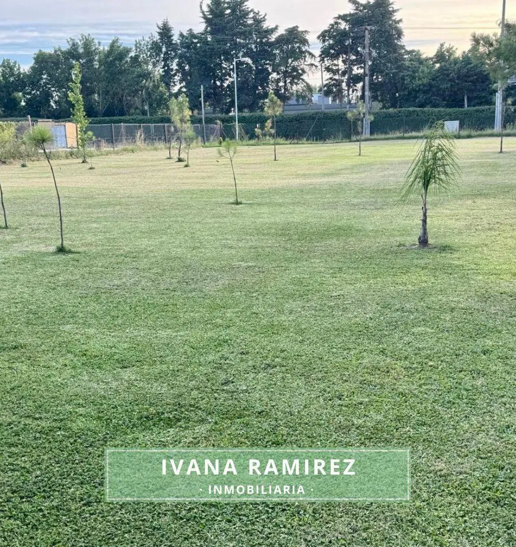 Se vende terreno de 900m2 en barrio Amaneceres, Luján. 5