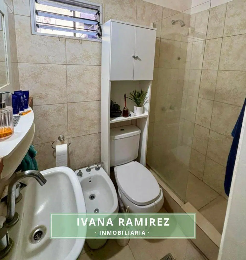 Se vende departamento de 2 ambientes, Listo para Escriturar en Luján centro. 4