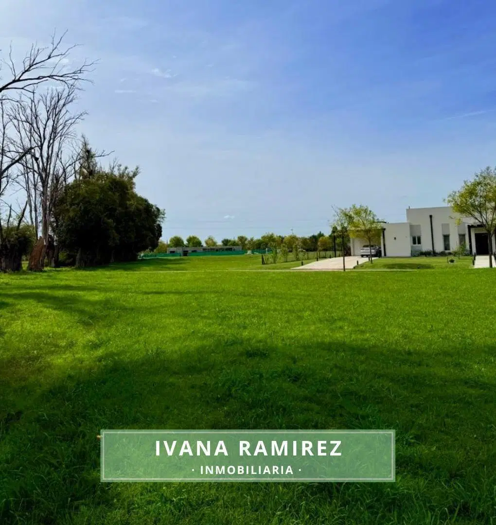 Se vende terreno de 2072M2 en Club de Campo La Asunción. Luján 5
