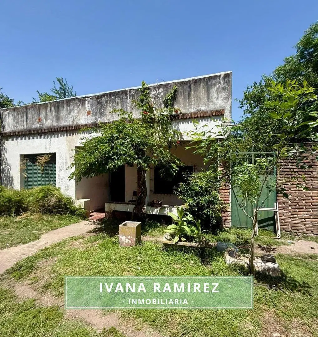 Casa en a refaccionar en Francisco Álvarez. 1