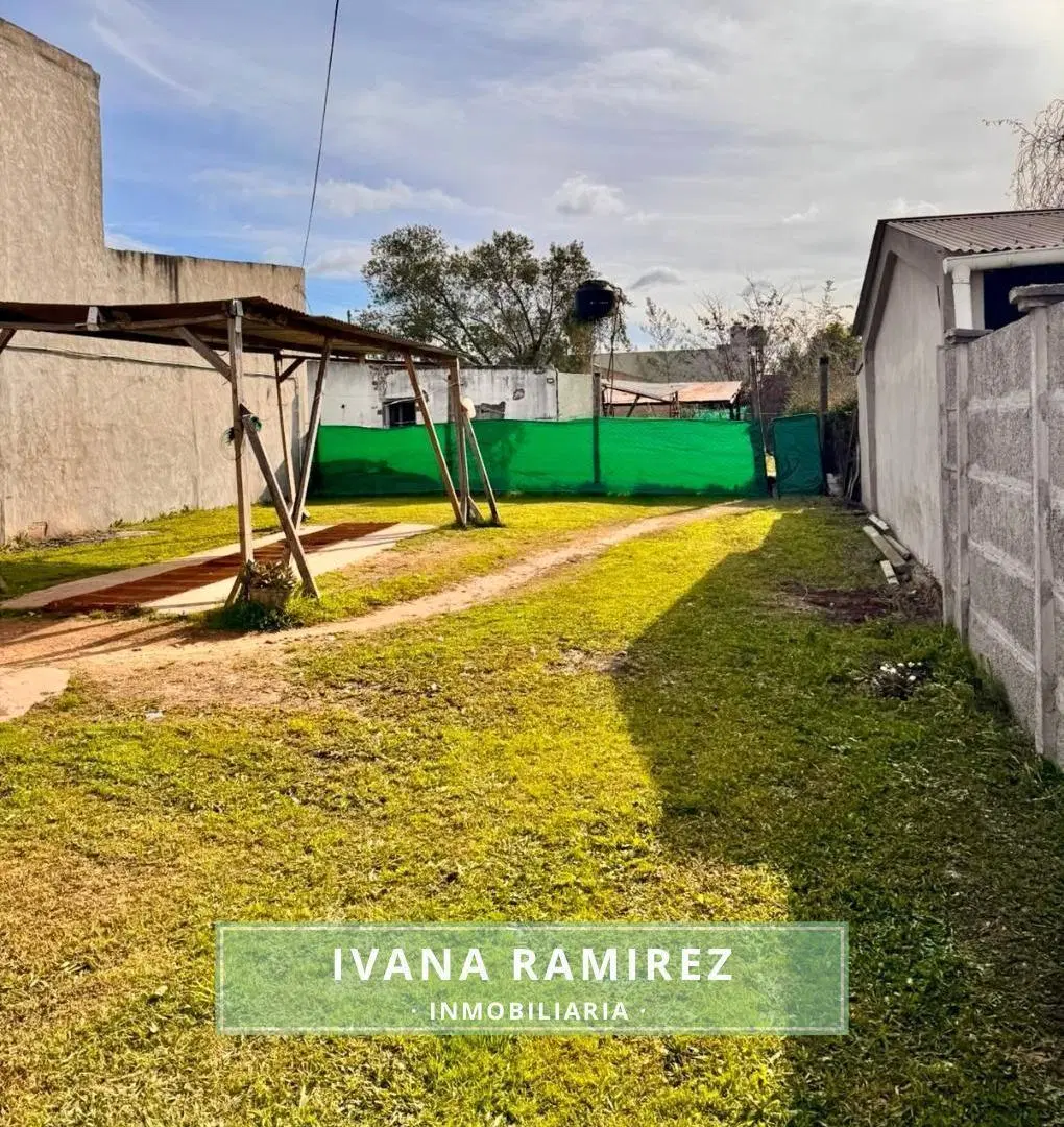 Se Vende Terreno de 200m2 con Mejoras, Listo para Escriturar en Luján 3