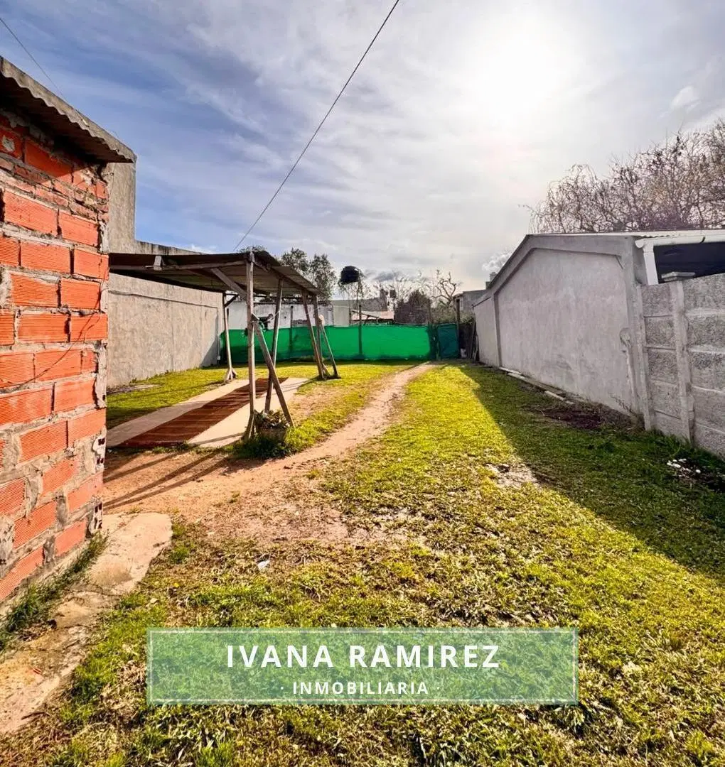 Se Vende Terreno de 200m2 con Mejoras, Listo para Escriturar en Luján 4