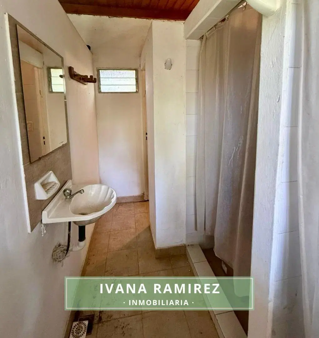 Se Vende Terreno de 1207m2 Con Pileta y Vestuario, en Lezica y Torrezuri, Luján 4
