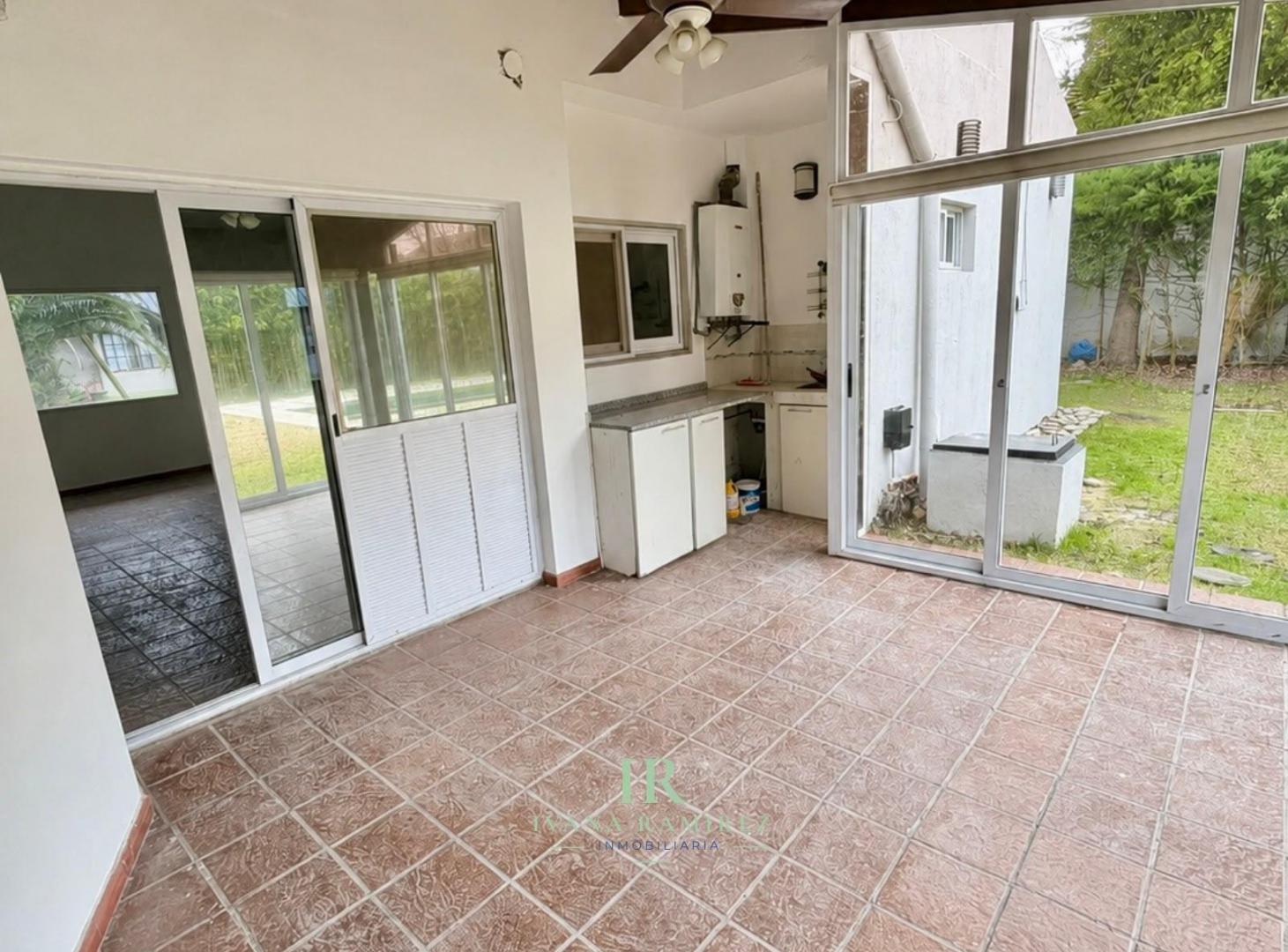 Foto de Se vende Casa de 3 Ambientes, Lista Para Escriturar en Country Club Las, imagen 2
