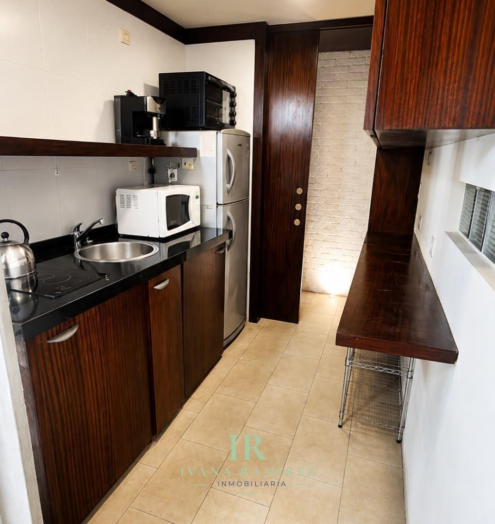 Foto de Departamento de 2 Ambientes Amueblado Sobre Av. Alicia Moreau de Justo, imagen 1