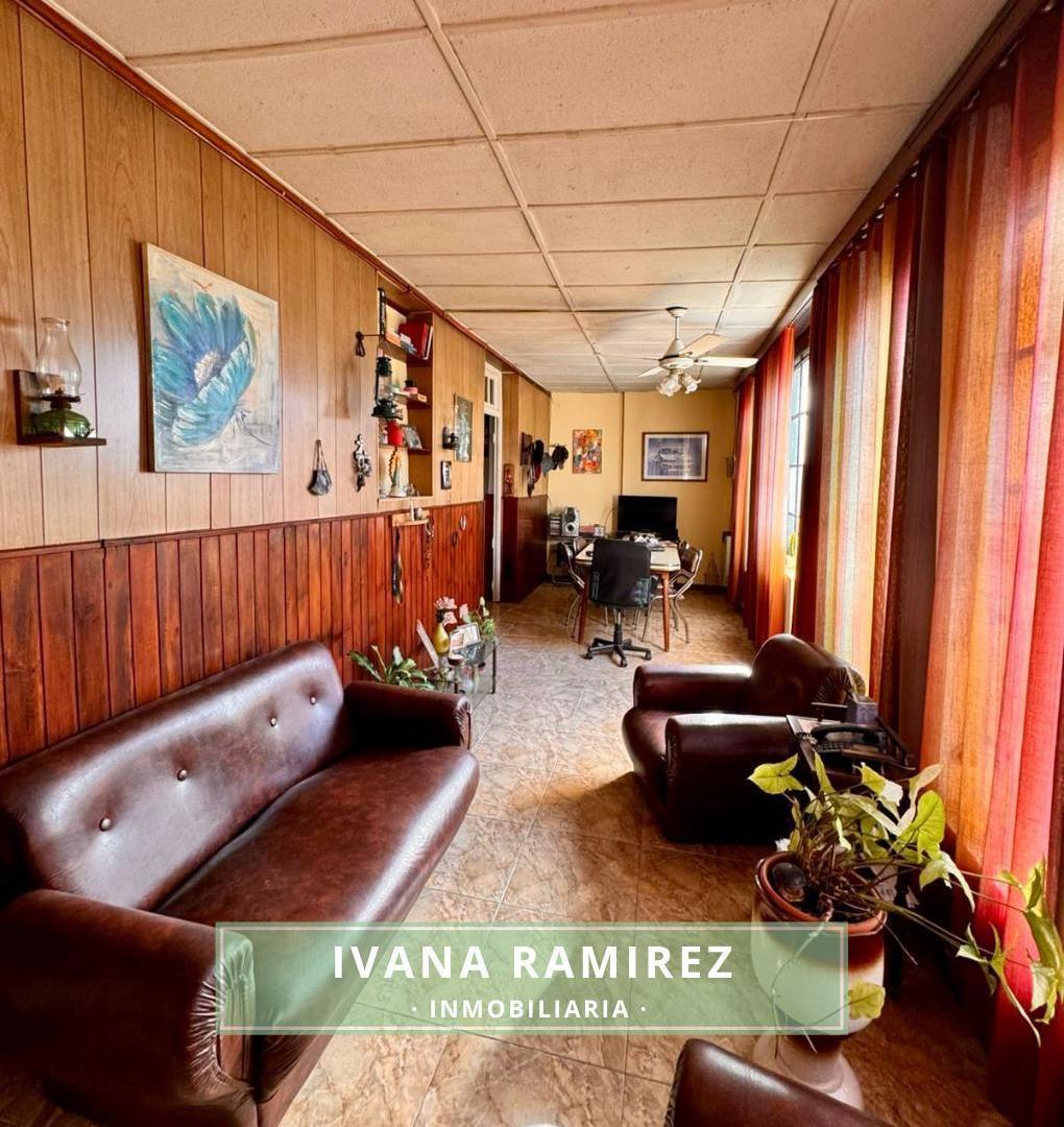 Foto de Se Vende Casa con Todos Los Servicios - Luján, imagen 4