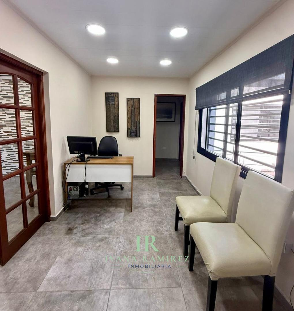 Foto de Se Alquila Oficina En Pleno Centro de Luján, imagen 2