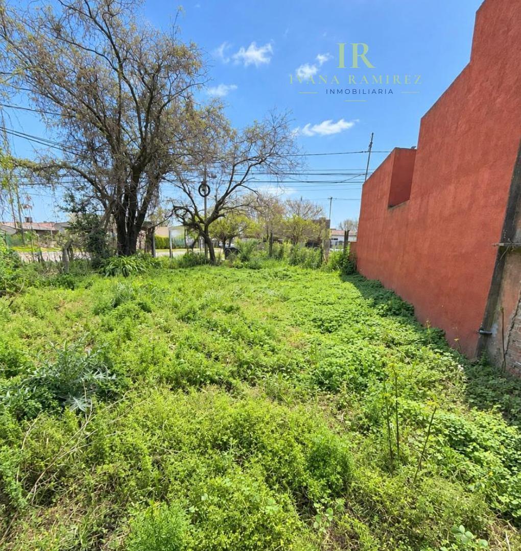 Foto de Se Vende Casa A Refaccionar, Lista para Escriturar - Barrio Parque, imagen 2