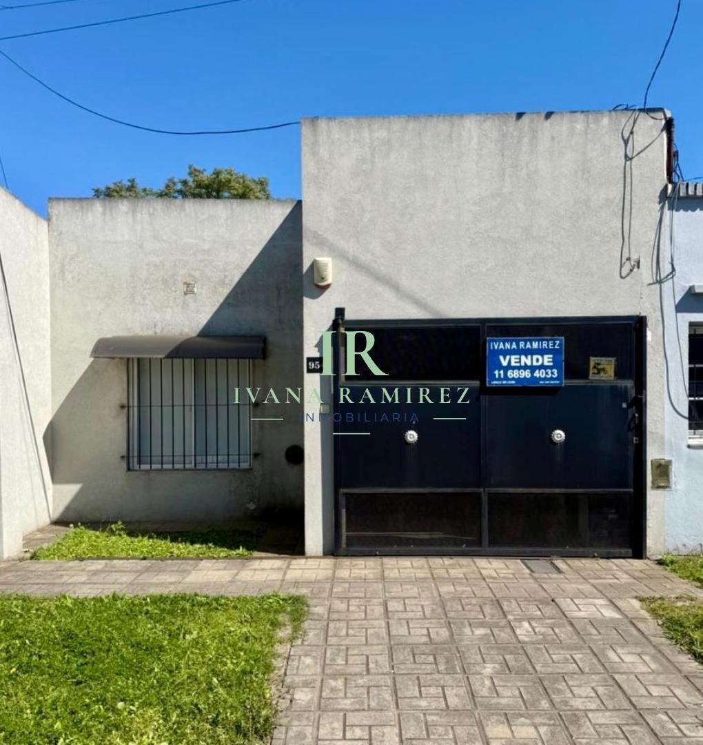 Foto de Se Vende Casa Lista Para Escriturar FINANCIA SALDO CHICO en Barrio El, imagen 2
