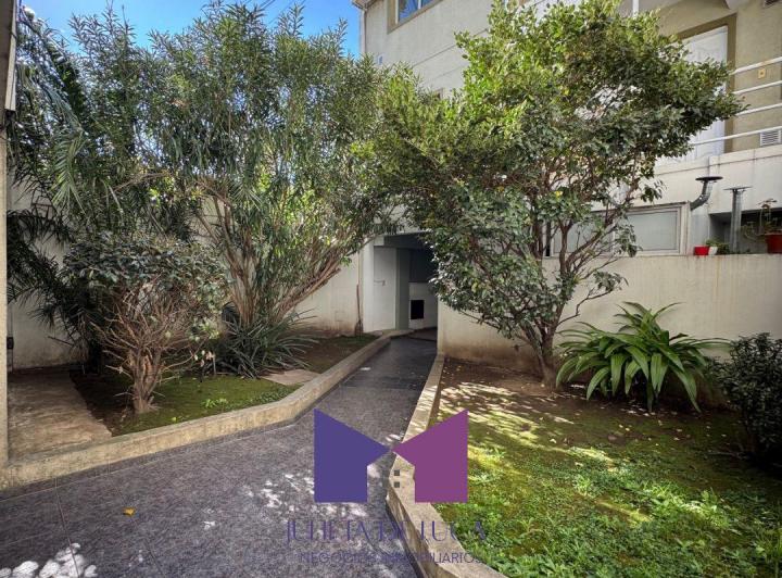 ALQUILER DEPTO 2 AMB AL FRENTE CON BALCON EN 2º PISO POR ESCALERA $380.000.- 4