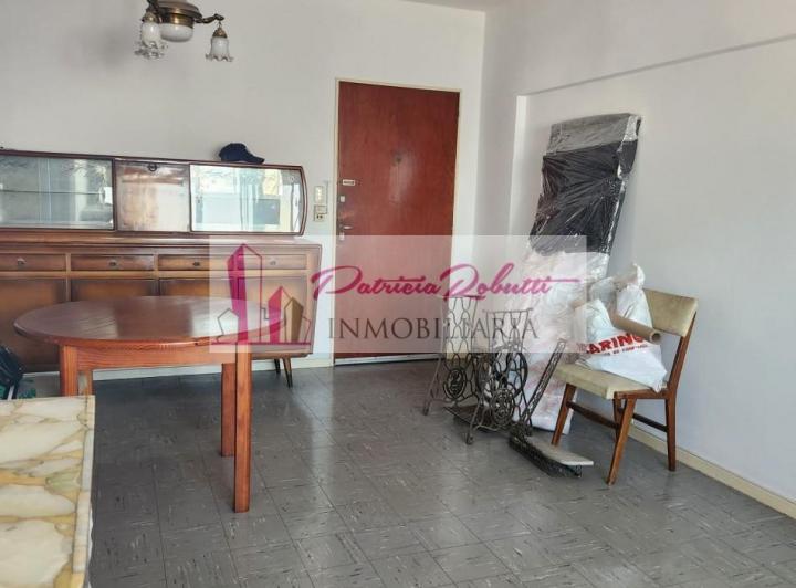 EN VENTA DEPARTAMENTO 4 AMBIENTES CON COCHERA -VILLA CELINA. 4