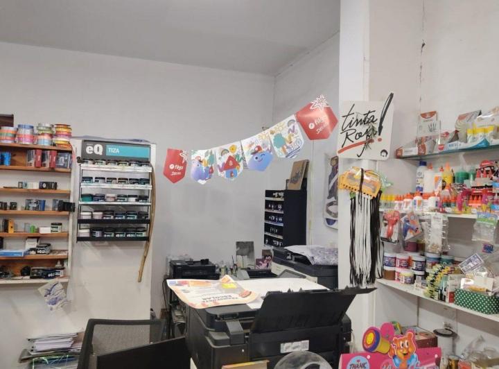 Vendo Locales Comerciales Juana Koslay 4