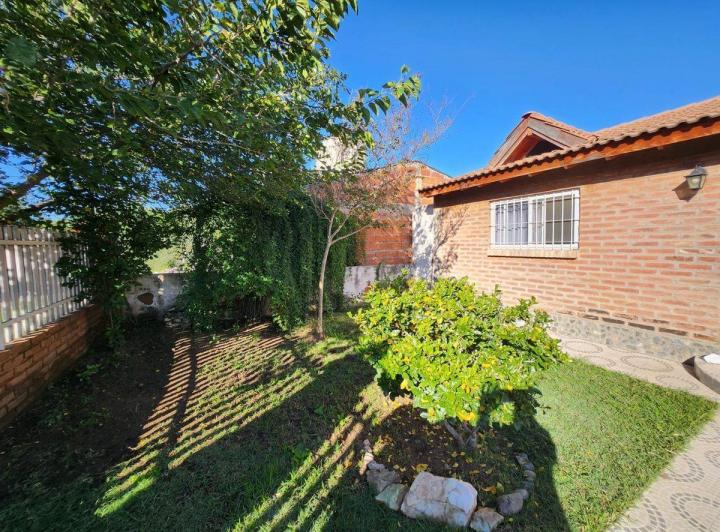 VENTA CASA HERMOSA MERLO SAN LUIS EXCELENTE ZONA 2