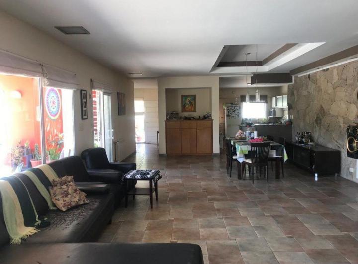 SE VENDE EXCLUSIVA CASA EN POTRERO DE LOS FUNES 5