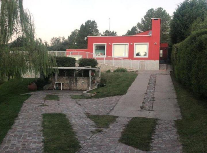 SE VENDE EXCLUSIVA CASA EN POTRERO DE LOS FUNES 2
