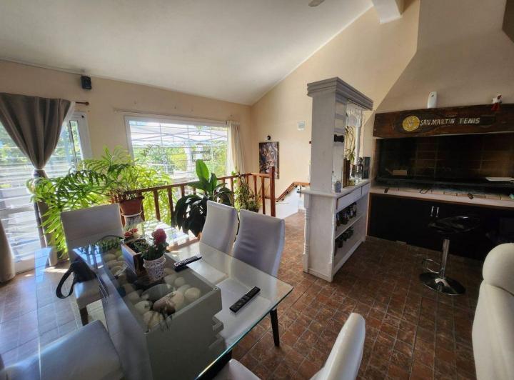 VENTA EXCLUSIVA CASA DE CATEGORIA MERLOSAN LUIS 4