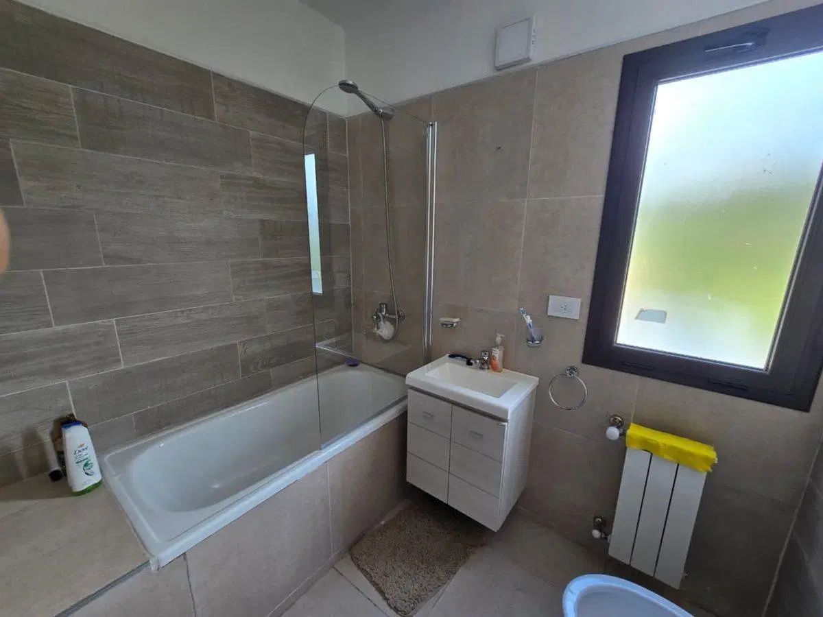 VENTA CASA EN JUANA KOSLAY SAN LUIS 2