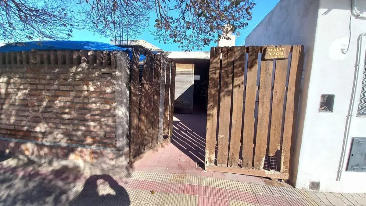 VENTA DE CASA A DEMOLER POR AVENIDA ITALIA 3