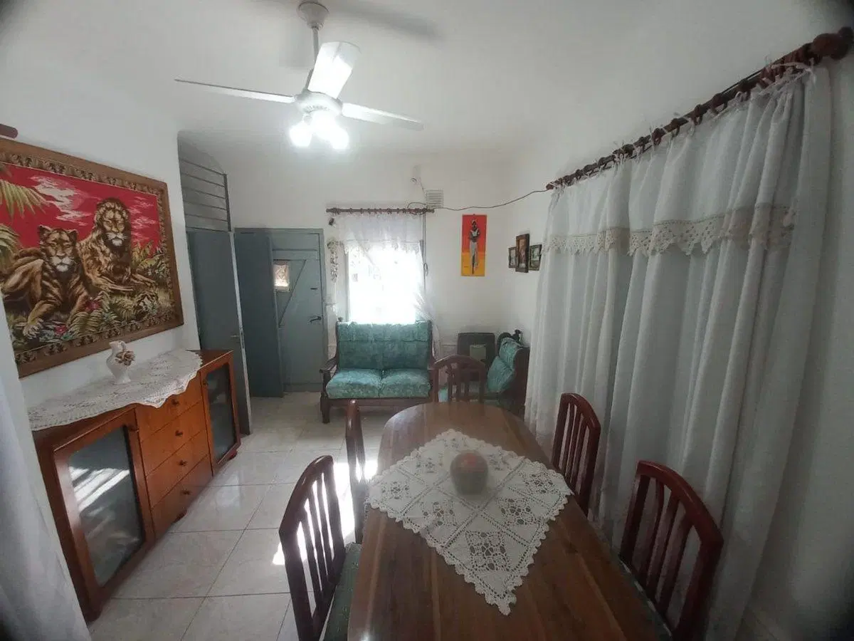VENDE CASA GOB ALRIC Y SARMIENTO - SAN LUIS - ARG. 2