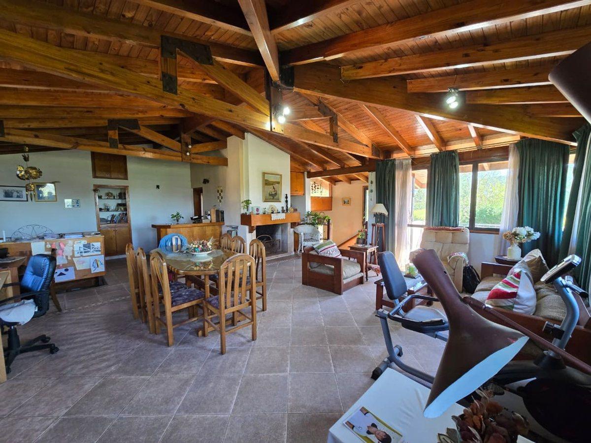 venta de casa en las Chacras (Juana Koslay)